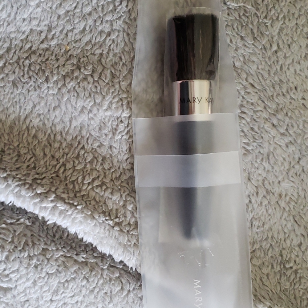 Mary Kay Brush